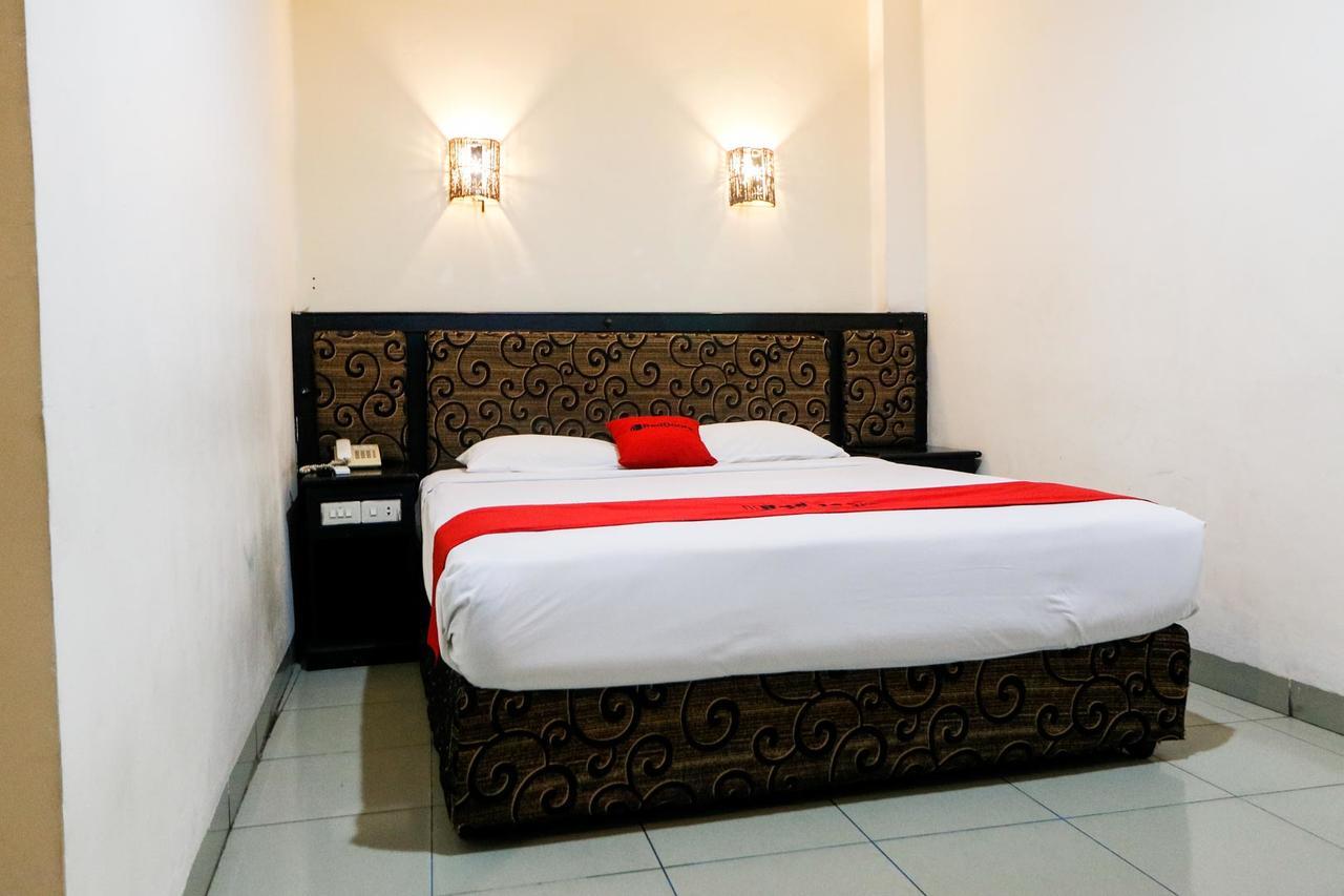 Reddoorz Plus @ Jalan Dr Sutomo Pekanbaru Luaran gambar