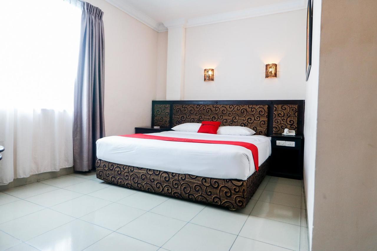 Reddoorz Plus @ Jalan Dr Sutomo Pekanbaru Luaran gambar