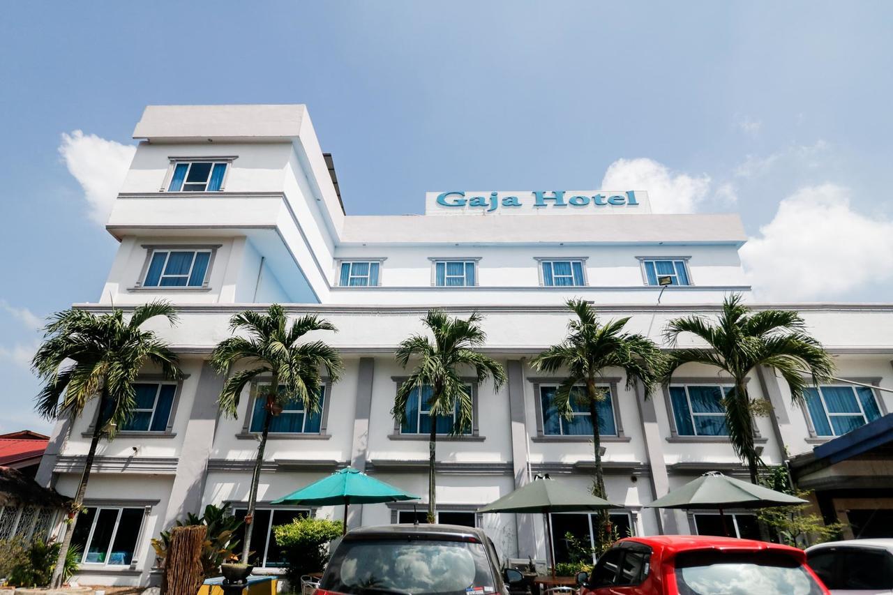 Reddoorz Plus @ Jalan Dr Sutomo Pekanbaru Luaran gambar