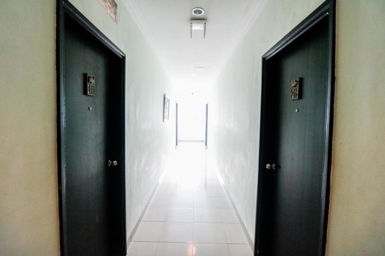 Reddoorz Plus @ Jalan Dr Sutomo Pekanbaru Luaran gambar