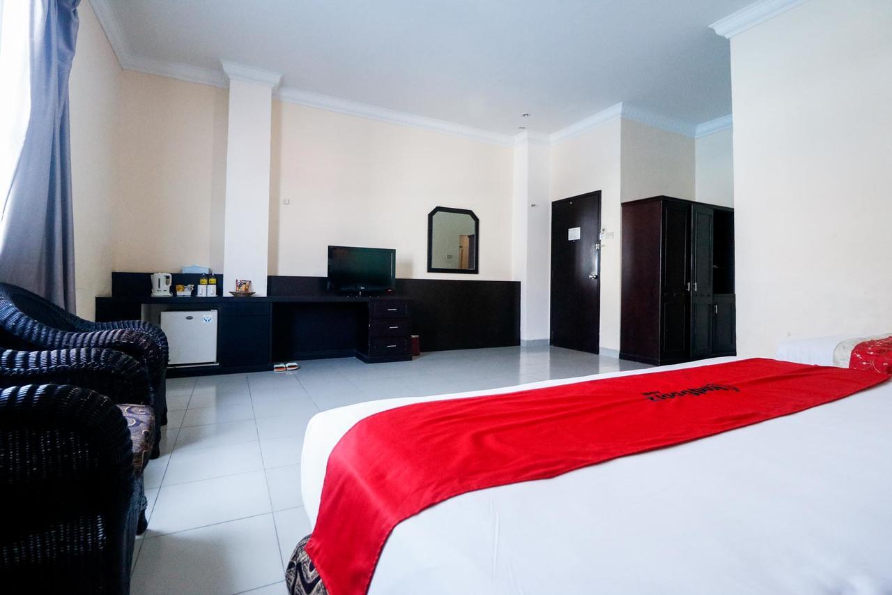 Reddoorz Plus @ Jalan Dr Sutomo Pekanbaru Luaran gambar